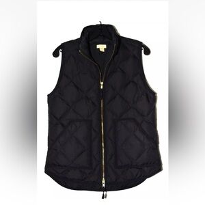 J CREW black sleeveless quilted vest